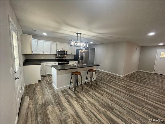 5th image of 1191 W 430th Rd