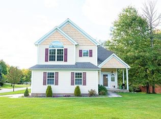 6834 W Sherri Dr, Macedonia, OH 44056