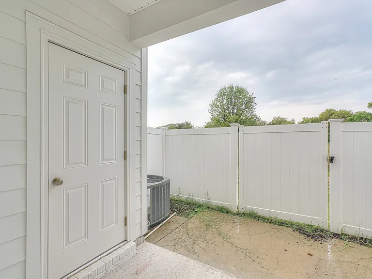 4319 Spyglass Dr — Photo 9