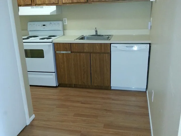 600 Grant Rd #29B — Photo 4