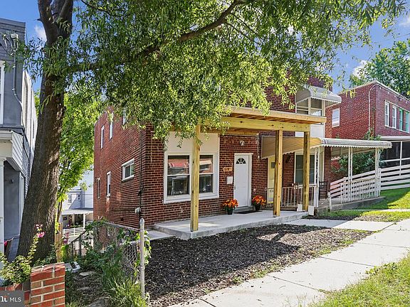 3rd image of 5391 Chillum Pl NE