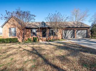 111 Greer Dr, Rogersville, AL 35652