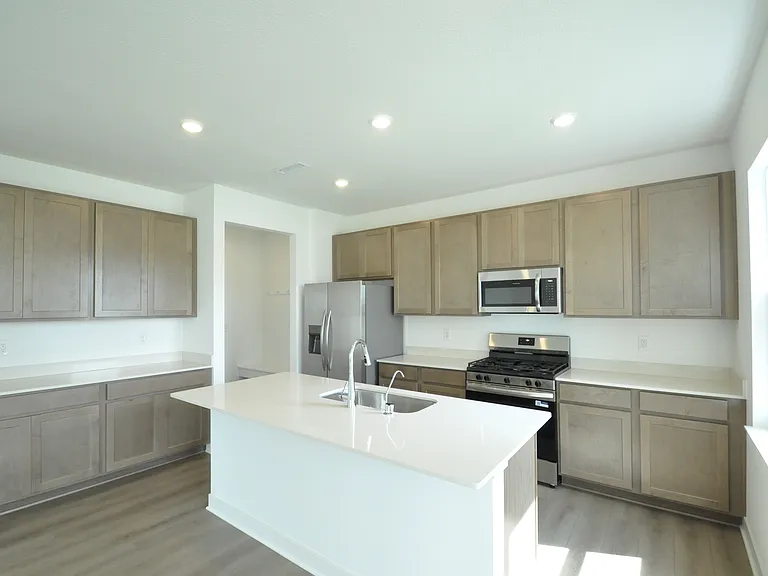 8578 Georgina St — Photo 11