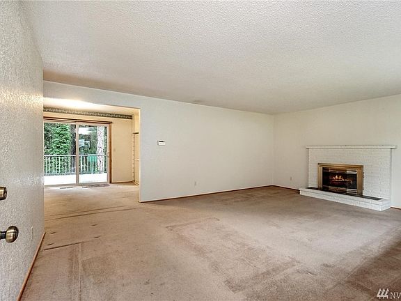 3rd image of 11041 Dean Ct SW