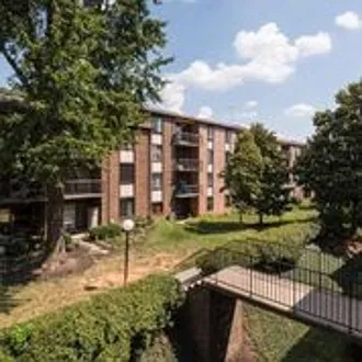 9708 Kingsbridge Dr #204 — Photo 2