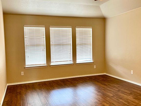3rd image of 1105 Evers Dr