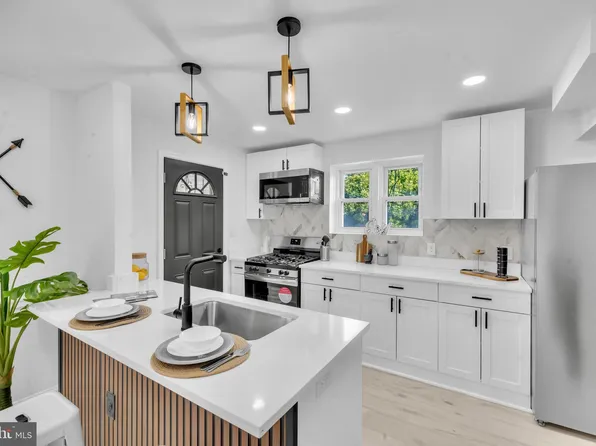 1306 E 35th St, Baltimore, MD 21218