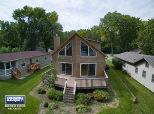 168 Rickers Bay Rd, Neenah, WI 54956