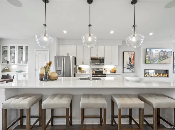 13318 Coalfield Station Ln, Midlothian, VA 23114