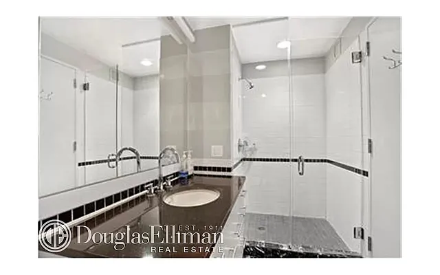 Rented by Douglas Elliman | media 15