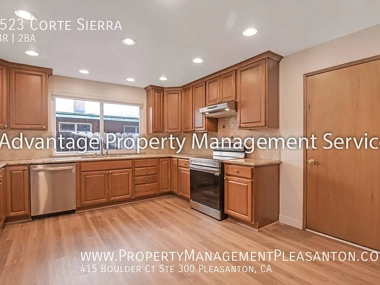 5523 Corte Sierra — Photo 9