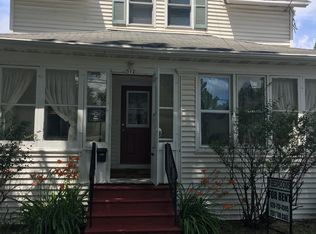 512 4th St, De Pere, WI 54115