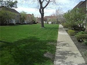 2nd image of 30-7 Carriage Dr