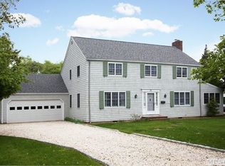 75 Elder Rd, Islip, NY 11751