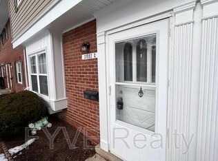 31502 N Marginal Dr APT C, Eastlake, OH 44095