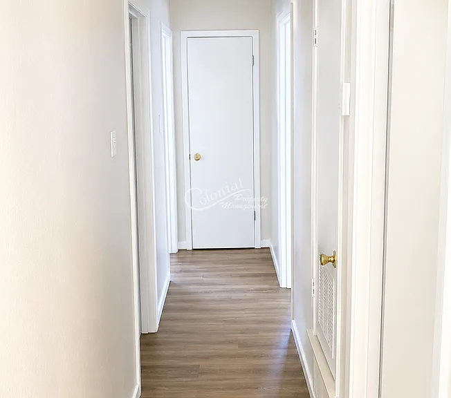 926 Holly St — Photo 11