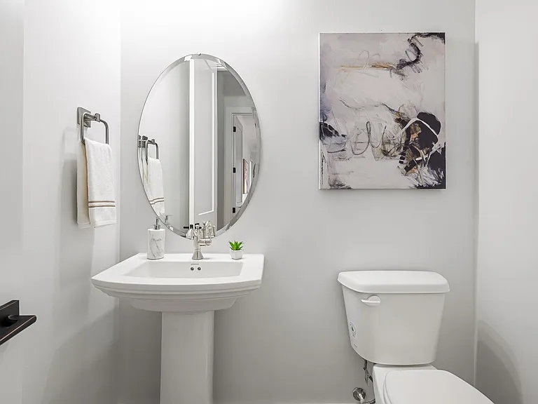 805 Regimental Dr — Photo 38