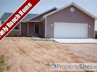 1324 Quail Run Dr, Middleville, MI 49333