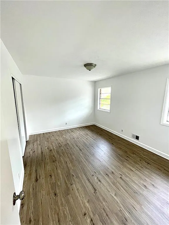 2 bed, 1.0 bath, 850 sqft, $1,595 — Photo 2