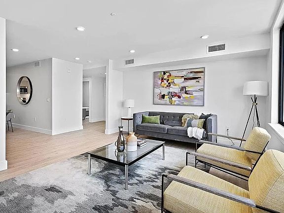 3rd image of 138 Summit Ave #309