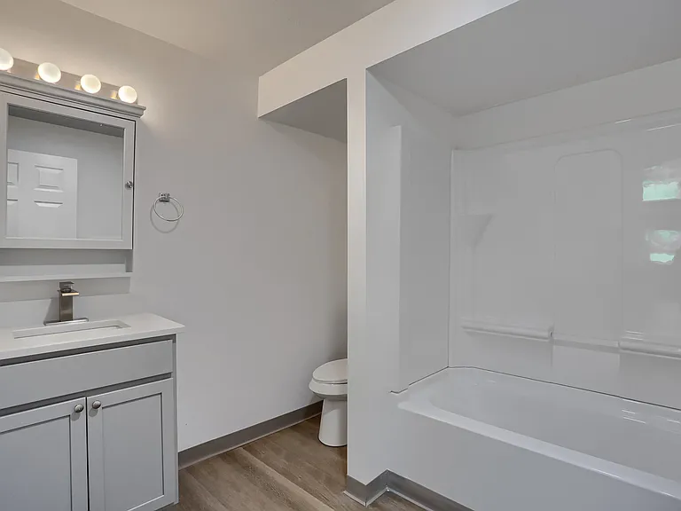 124 Kathleen Dr #4 — Photo 25