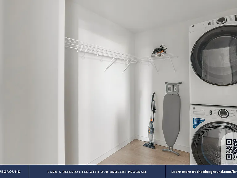 Washer/Dryer in Apartment
