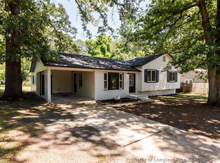 1034 Riverside Cir, Spring Lake, NC 28390