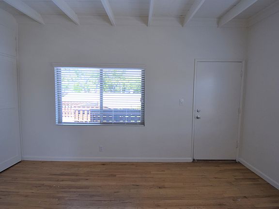 5th image of 605-609 N Hollywood Way #17596334