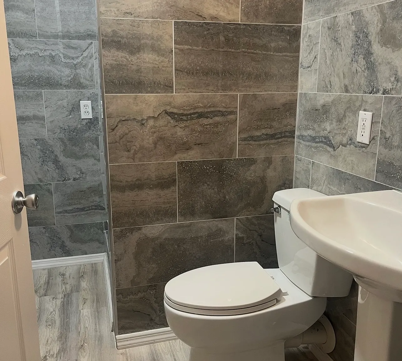 Studio, 500 sqft, $900 — Photo 2