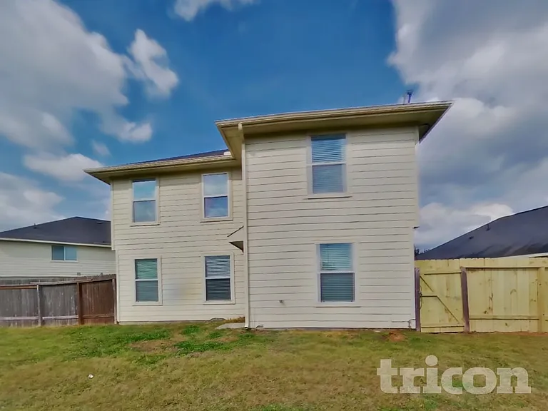 21407 Jamals Way — Photo 16