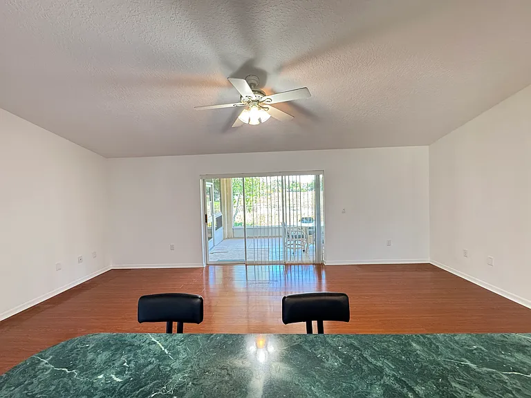 21606 Rosewood Ct — Photo 7