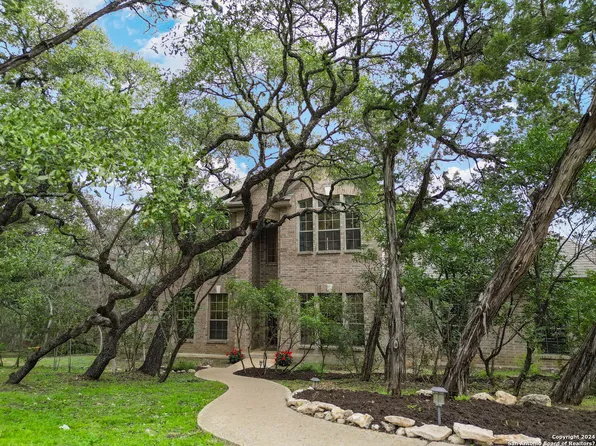 15660 CHINQUAPIN, Helotes, TX 78023