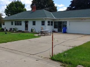 713 Lexington Ave, Nashua, IA 50658