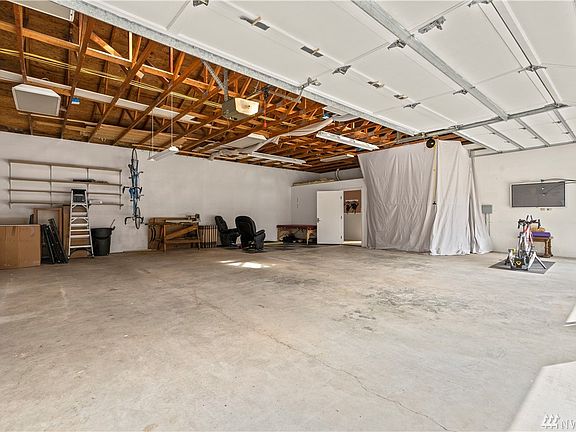 3rd image of 22609 102nd Ave SE