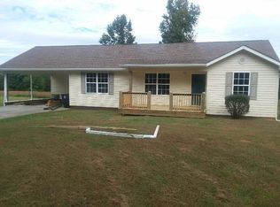 135 Fairview Rd, Athens, TN 37303