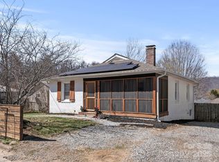 101 Morgan St, Swannanoa, NC 28778