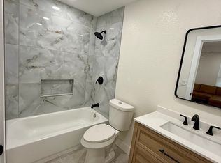 1198 Halpern St, Houston, TX 77009