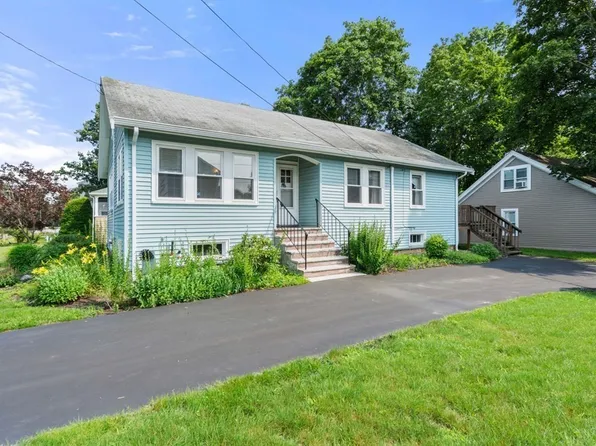 9 Palmer St, Weymouth, MA 02190