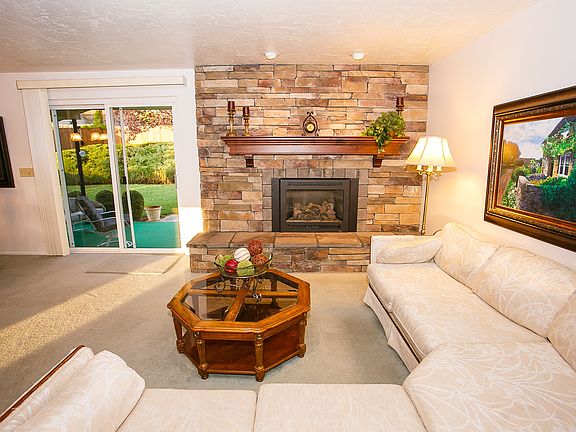 5th image of 4555 S Aspen Hollow Ln