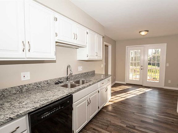 2nd image of 2971 Country Woods Ln #2