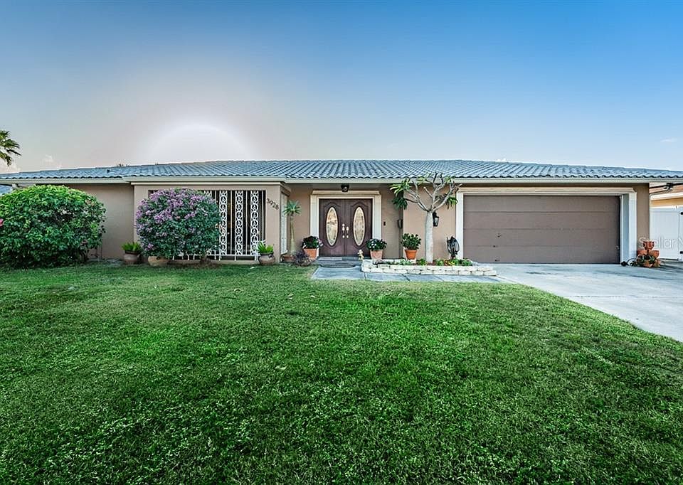 1st image of 3928 Doral Dr