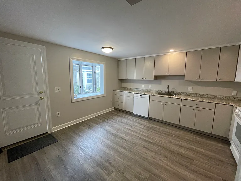 44 Westford St — Photo 9