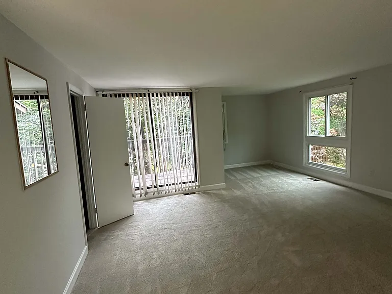 20 Regis Cir — Photo 20