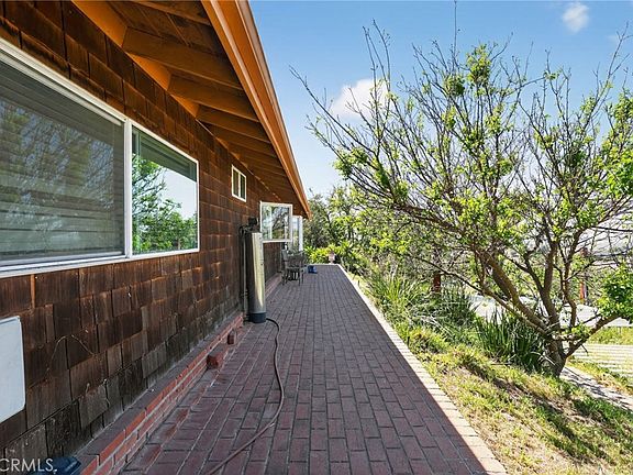 2nd image of 10085 W Lilac Rd