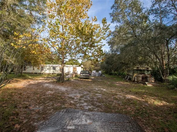 32615 Red Oak Dr, Eustis, FL 32736