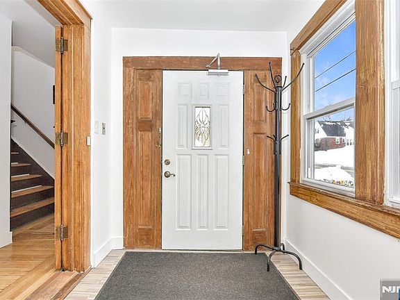 3rd image of 111 Teaneck Rd