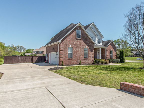 3rd image of 2304 Scout Dr