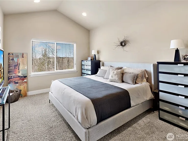 3705 Bristol St — Photo 20