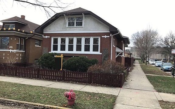 2nd image of 5056 N Avers Ave