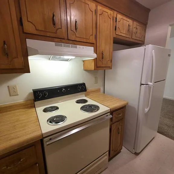 208 Beech St — Photo 10